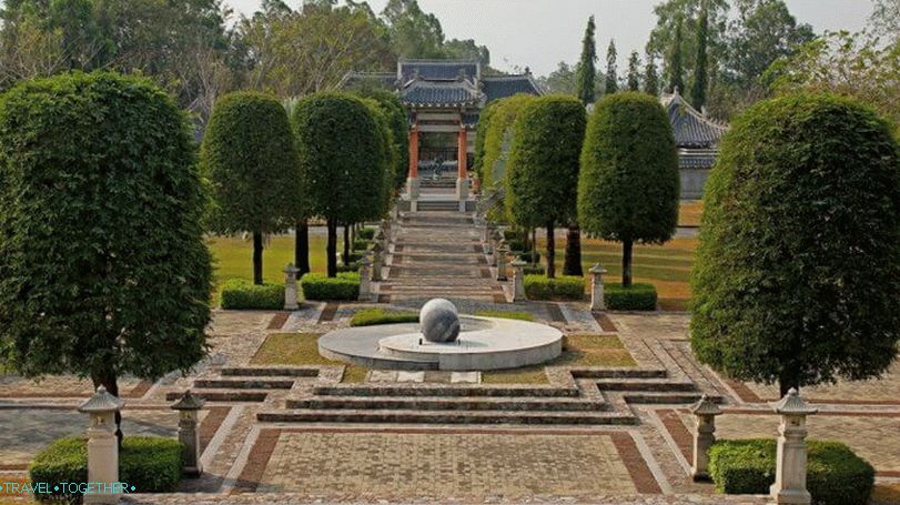 Park tri kraljevstva u Pattayi