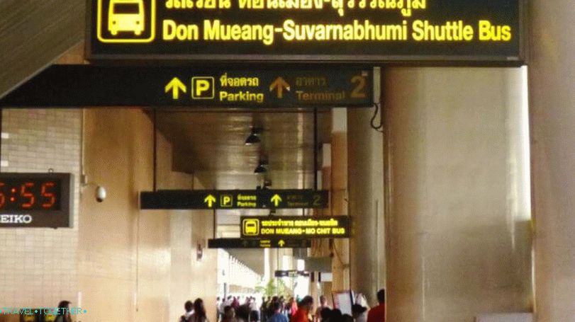 Zračna luka Don Muang u Bangkoku - znakovi za autobuse