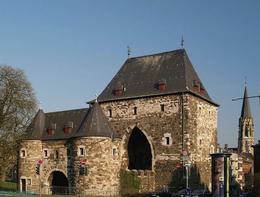 Mostna vrata