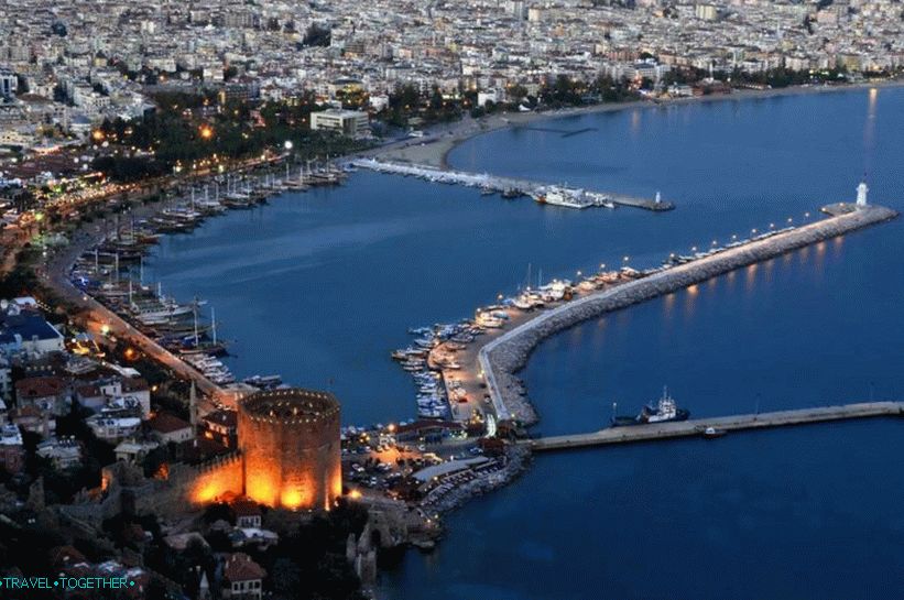 Alanya noću