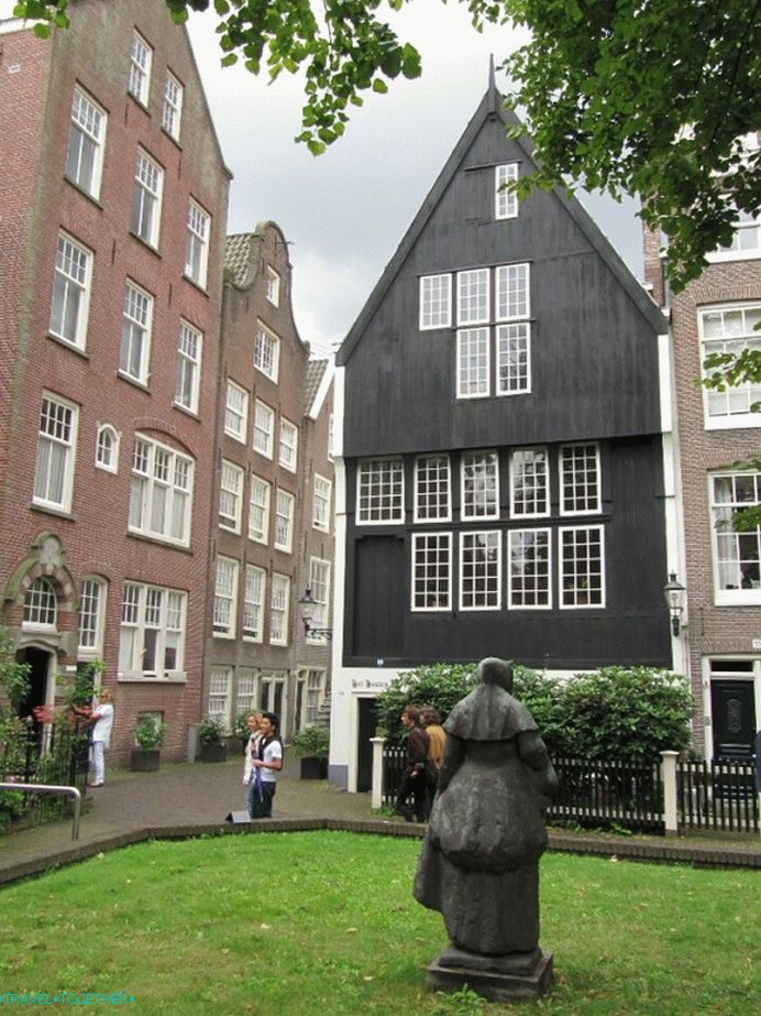 Najstarija kuća u Amsterdamu - Begijnhof 34