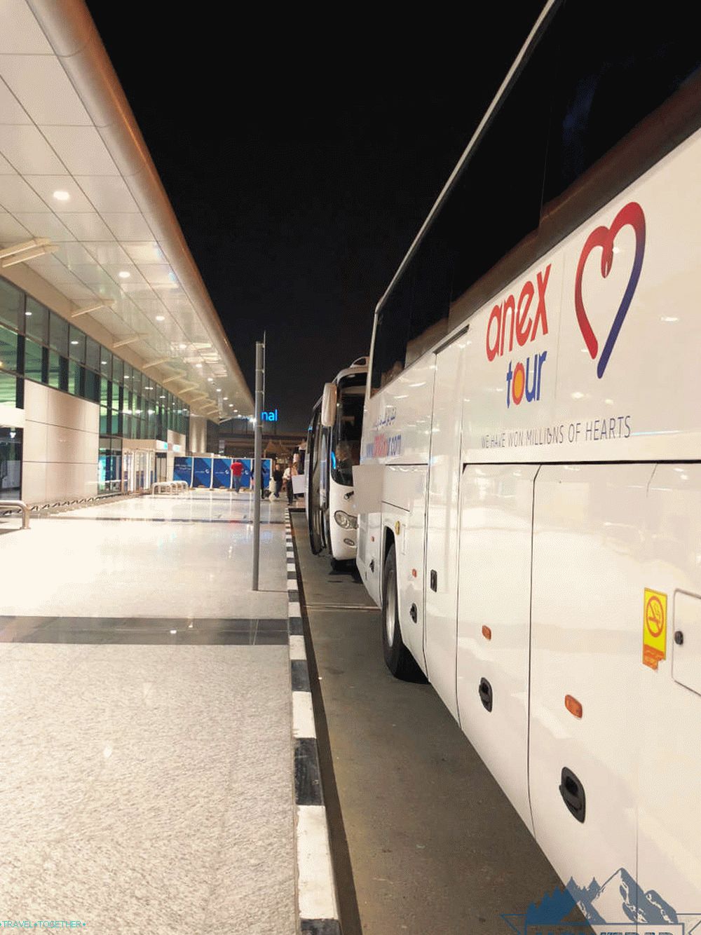 Anex tour bus prijevoz iz / do zračne luke
