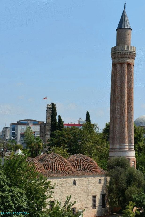 Minaret Yivli
