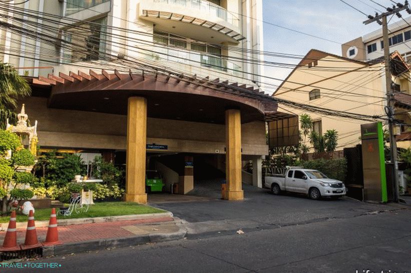 Hotel u Bangkoku s bazenom na krovu - Lohas Residences