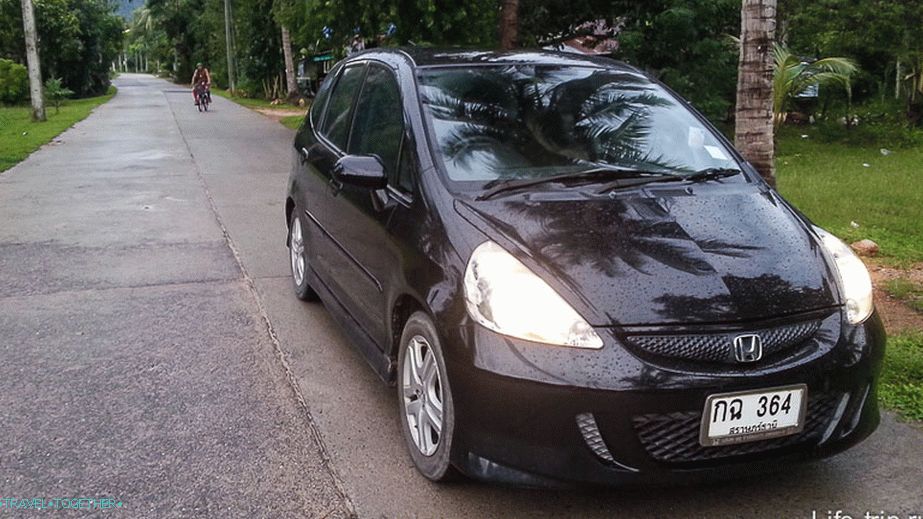 Honda Jazz za 12.000 baht / mo