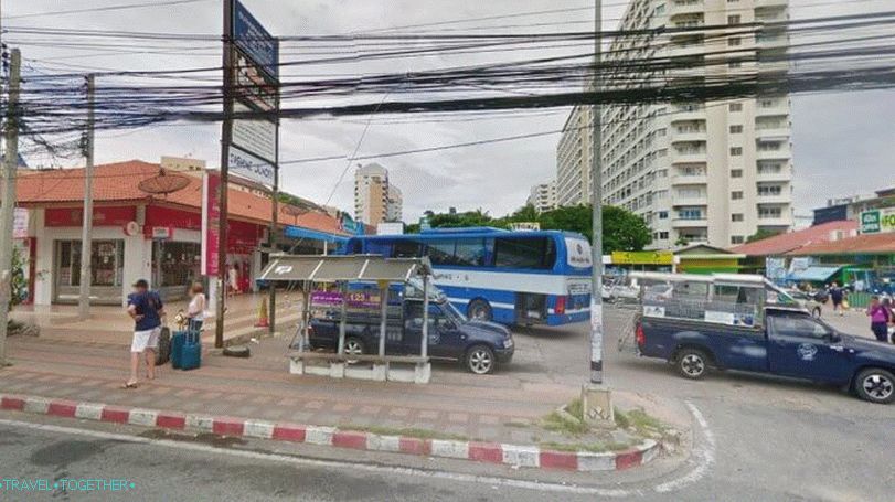 Autobusni kolodvor na cesti Thap Praya u Pattayi