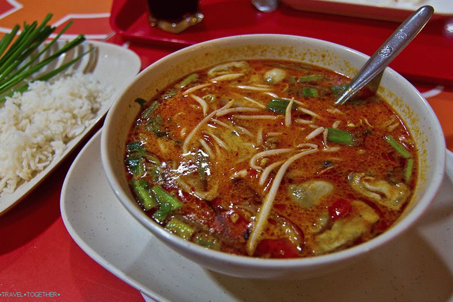 Tom Yam u blizini restorana