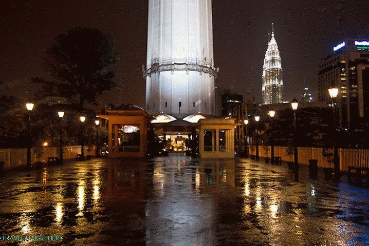 Noga tornja Menara
