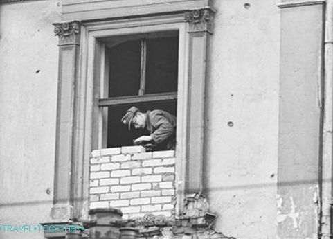 Proziru prozore s pogledom na zapad Berlina