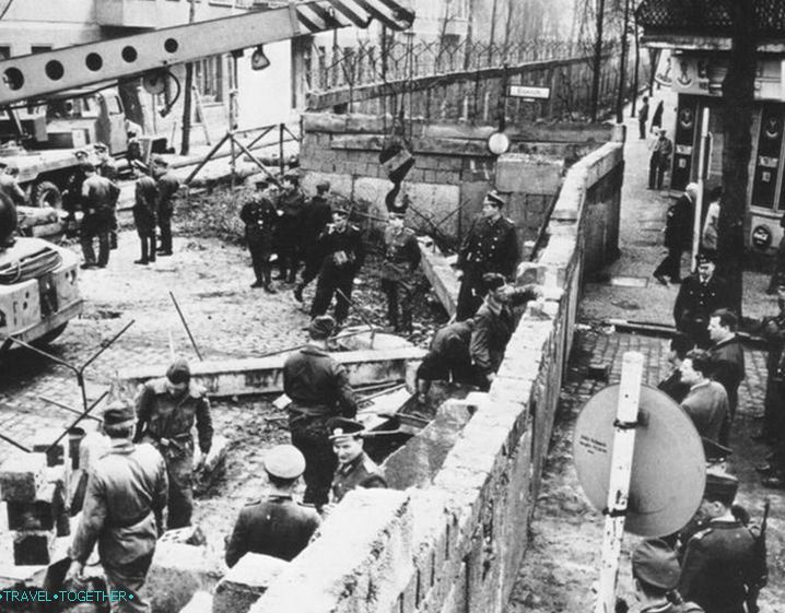Izgradnja Berlinskog zida