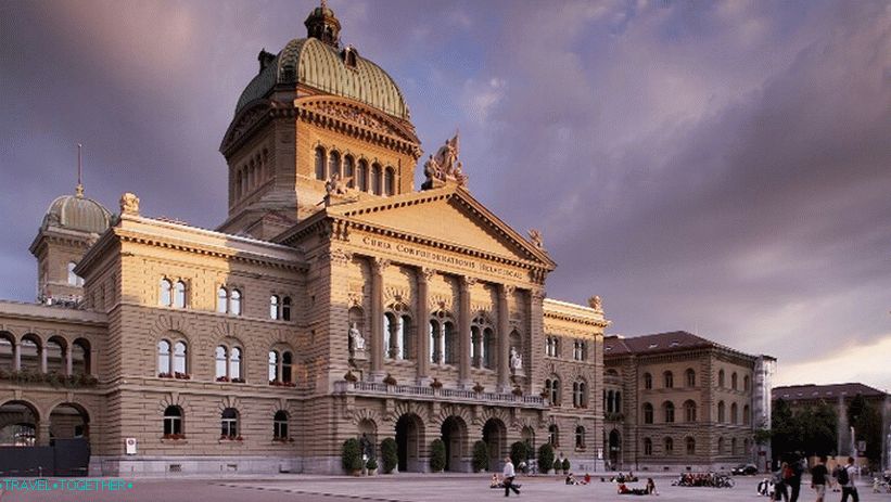 „Parlament”