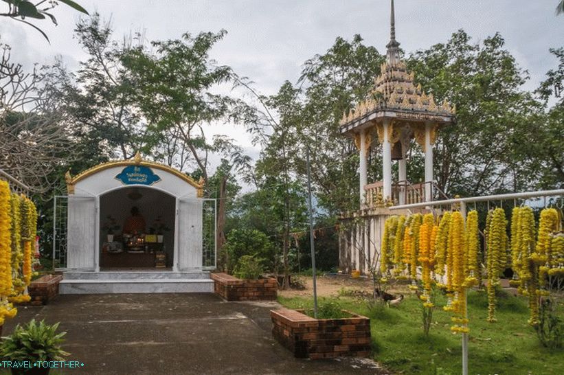 Budistički hram Phu Kha Noi na Phanganu - najstariji na otoku