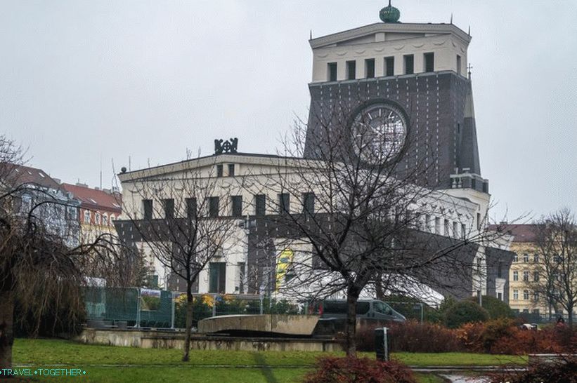 Crkva Presvetog Srca Gospodnjeg u Vinogradama