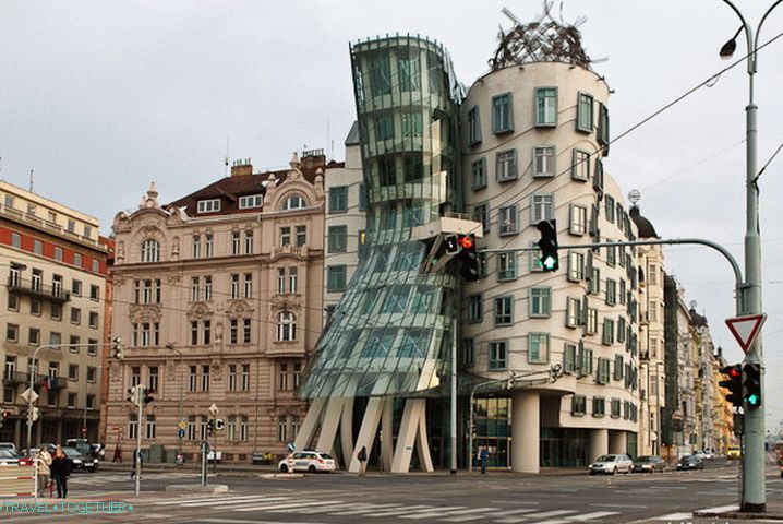 Neobična zgrada u centru Praga