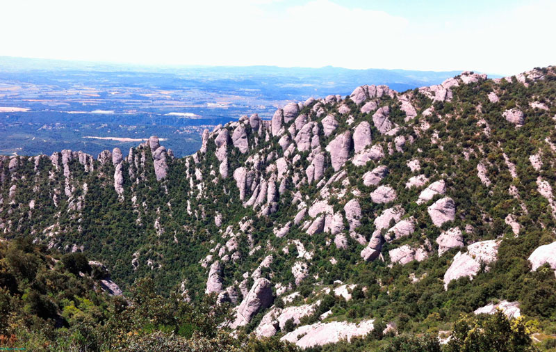 Montserrat i benediktinski samostan