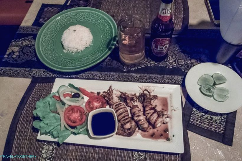 Tajlandski civilni restoran - tajlandska hrana u Ao Nangu