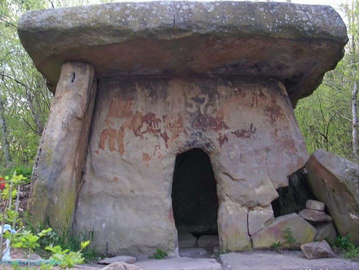 Dolmeni iz Gelendzhika. Dolmen Khan.
