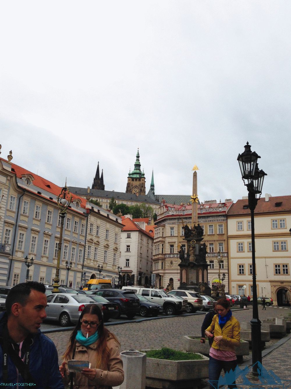Praški dvorac iz daljine