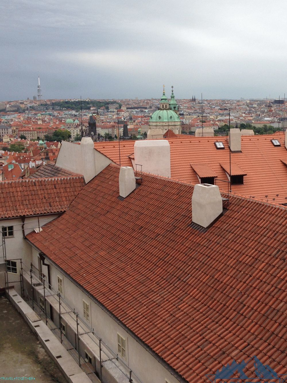 Pogled na krovove Praga