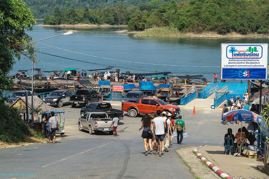 Mlaz na jezeru Cheo Lan, iz kojeg startaju svi brodovi
