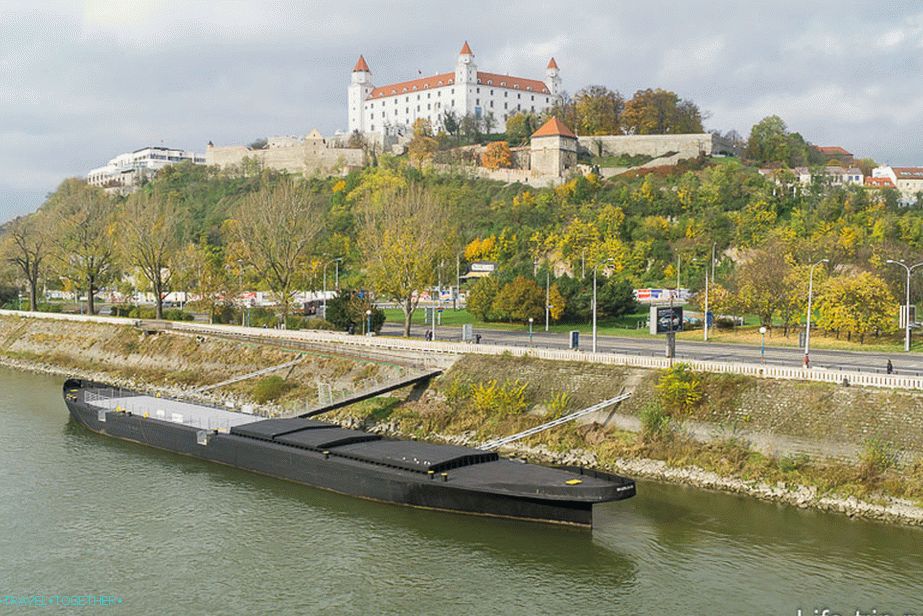 Slavni grad Bratislava