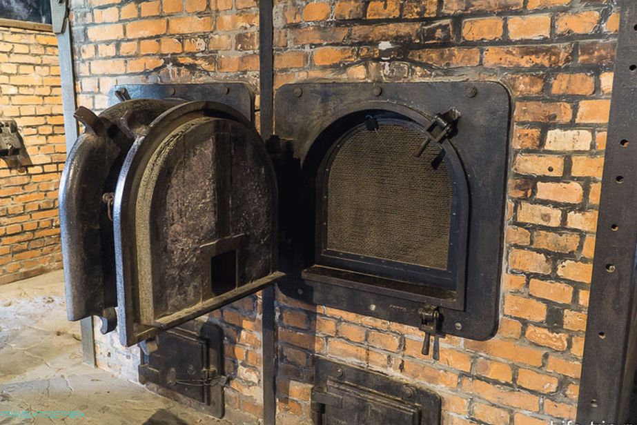 Krematorij peći u Auschwitzu 1