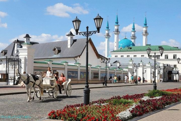 Kazan, šetnja oko Kremlja