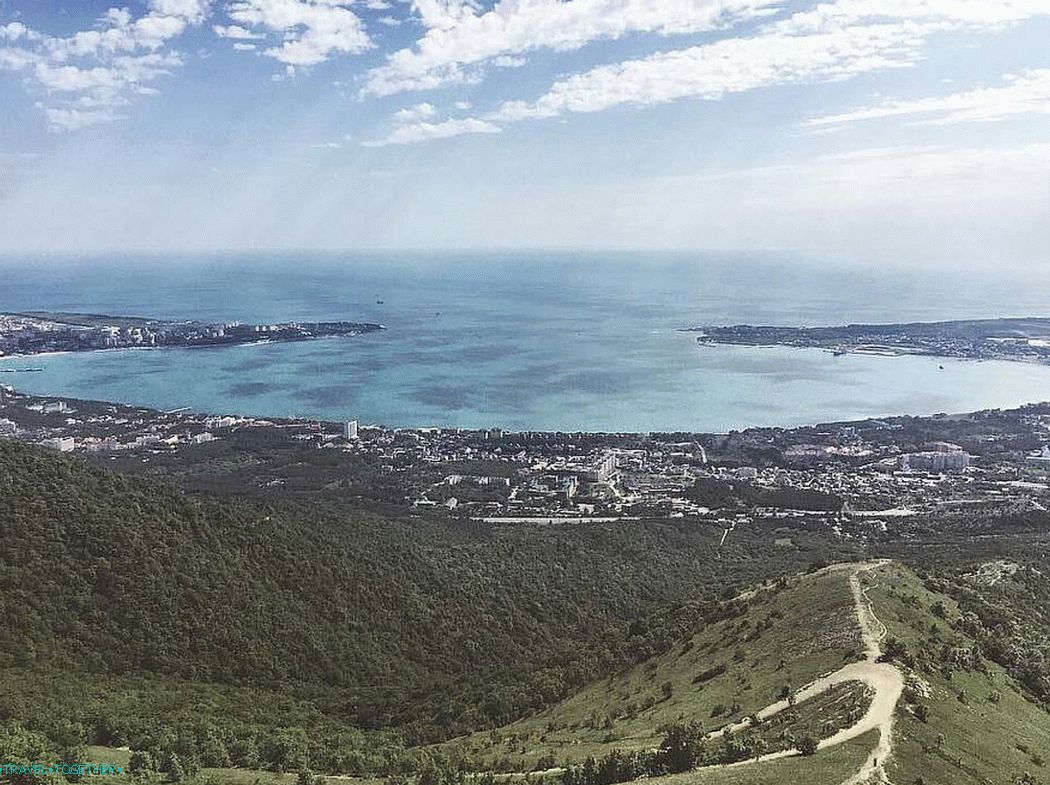 Panorama zaljeva Gelendzhik. Fotografija - @cathy_dar