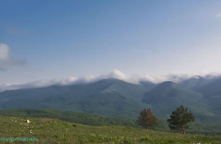 Pogled na planine Gelendzhik s planine Nexis.