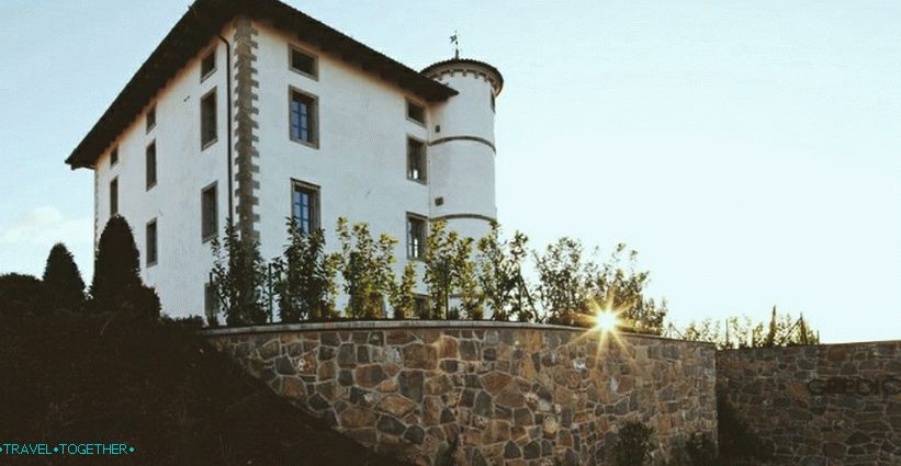 Dvorac-tvrđava u Šmartnom
