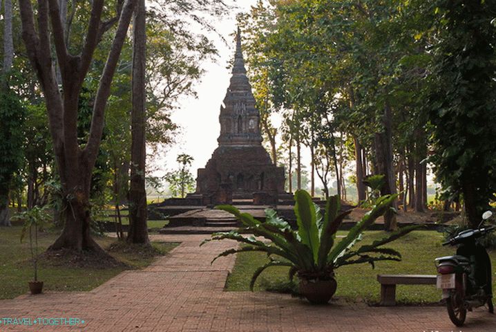 Drevni Wat u Chiang Saen Wat Pa Saku