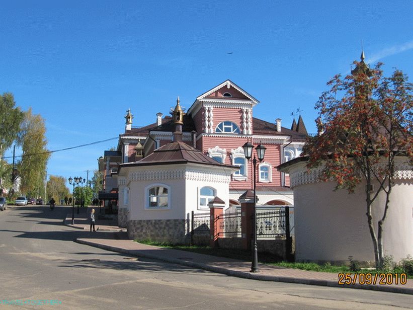 Izlet u grad Myshkin i selo Martynovo