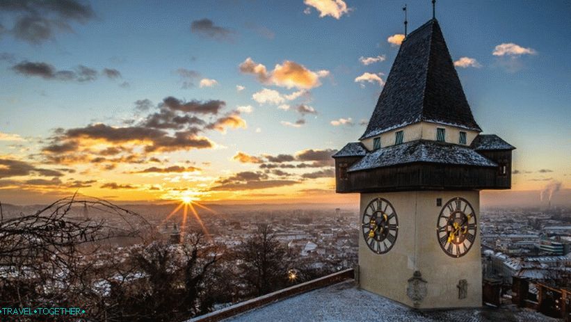 Toranj sa satom na planini Schlossberg