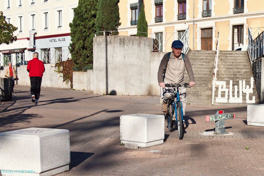 Stariji biciklista Grenoble