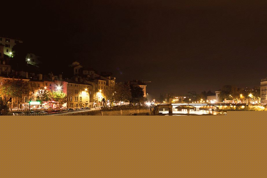Grenoble noću