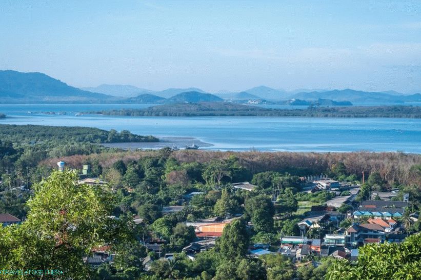 Hram Wat Si Rey (Wat Si Rea) u Phuketu - s velikim kamenom i pogledom