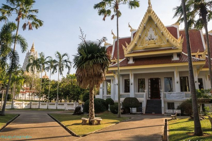 Hram Wat Yang u Pattayi - bolje vidjeti susjednu Phra Mondop