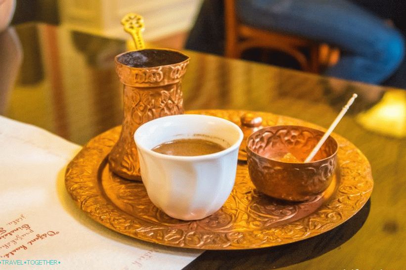 Cafe Louvre - mjesto za kulturni doručak u Pragu