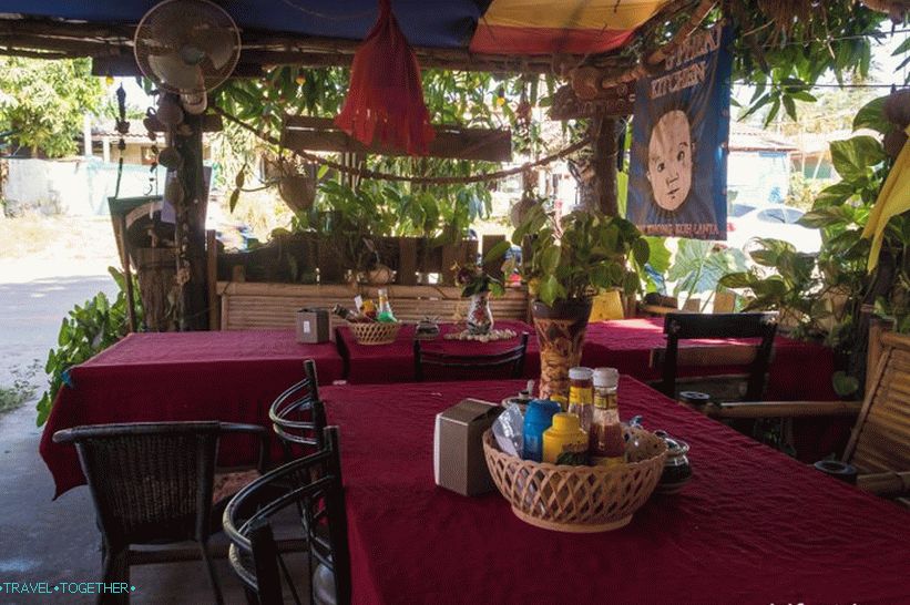 Cafe Nong Pheat - prašnjavi kutak tajlandske kuhinje na Lanti