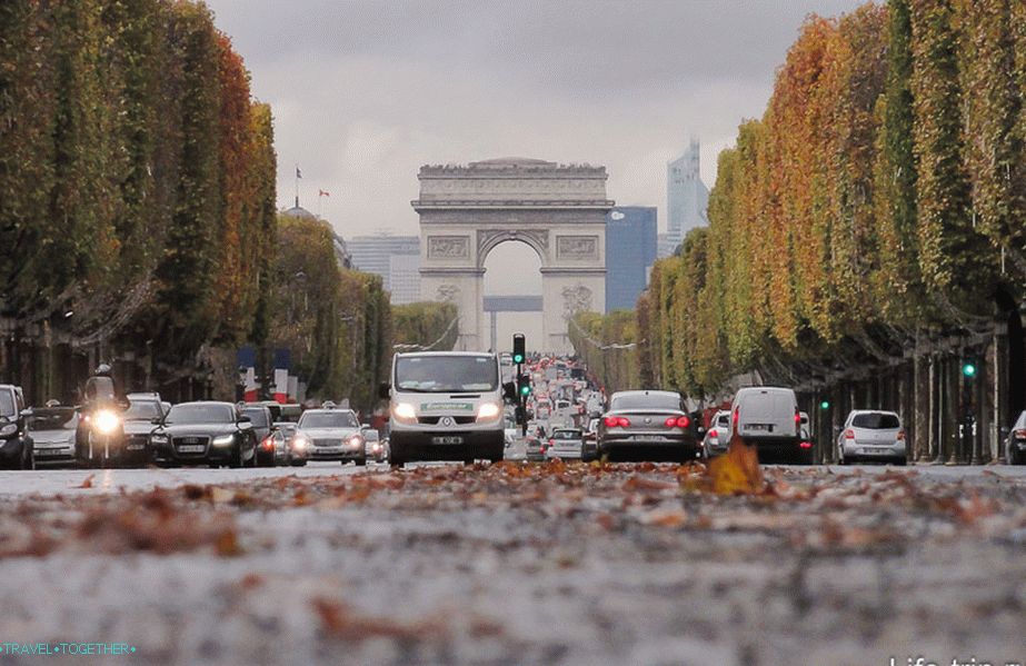 Pariz. Uzet iz zemlje u kutiju za sapun, stvarno mi se sviđa ova fotografija