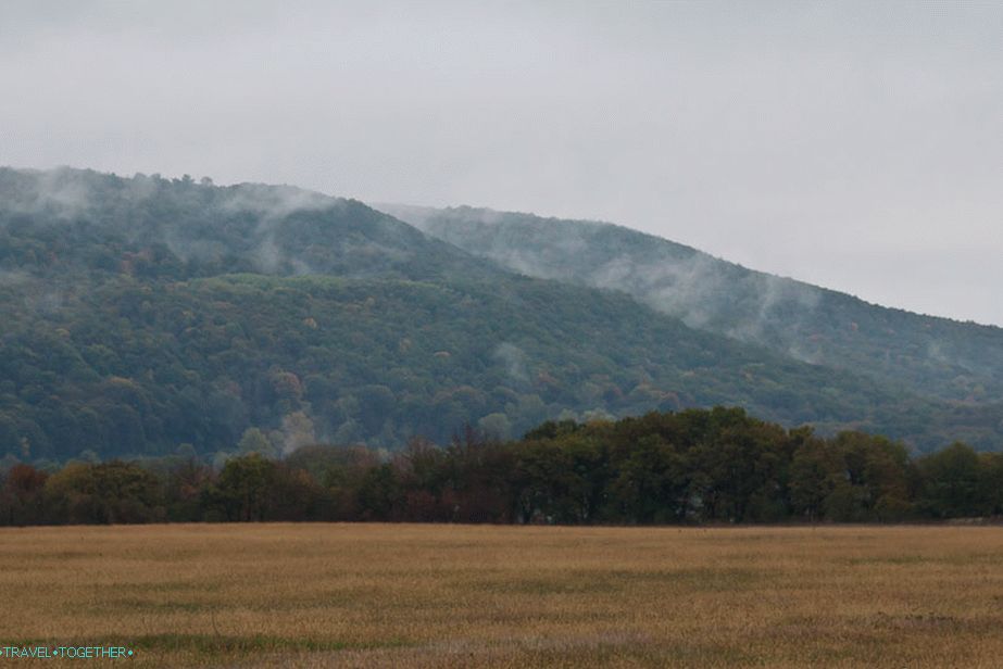 Na ulazu u planine Adygea prekrivene maglom