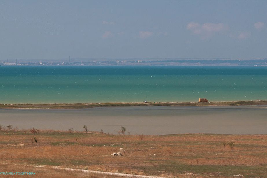 Tirkizno Crno more