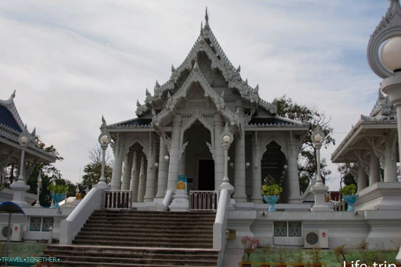 Wat Kaew Korawaram u Krabiju
