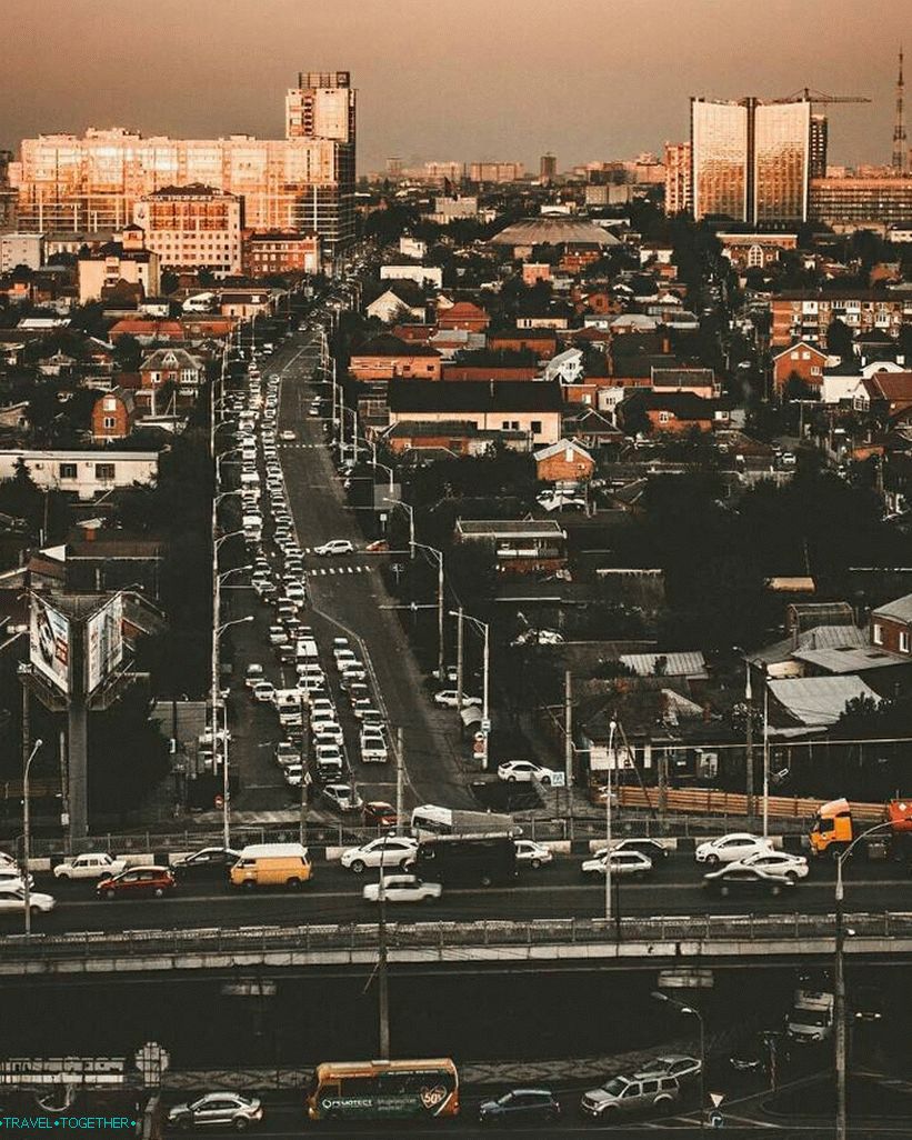 Ulice Krasnodara. Fotografija - @urbanblacck