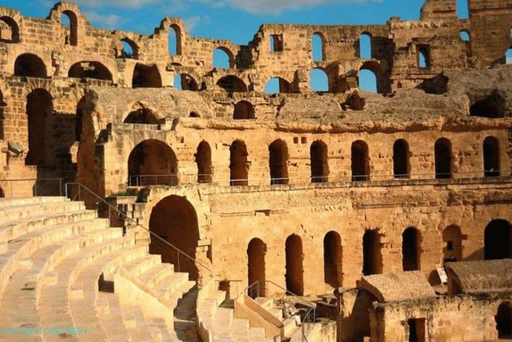 Tunis, pogled na drevne znamenitosti
