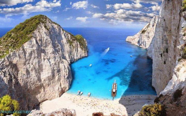 Grčka, plaža Navagio, dostupna samo s mora