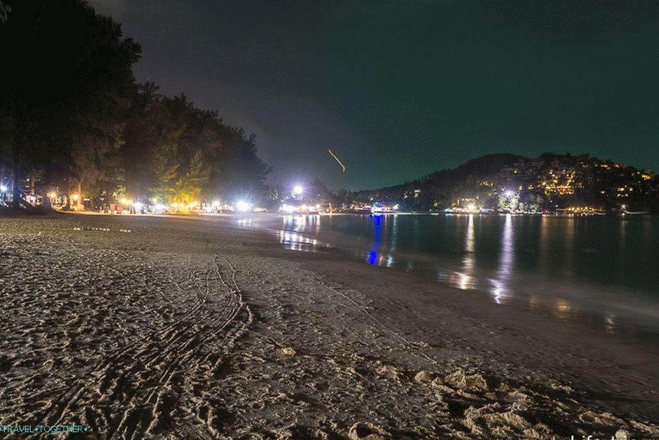 Plaža Bang Tao uvečer