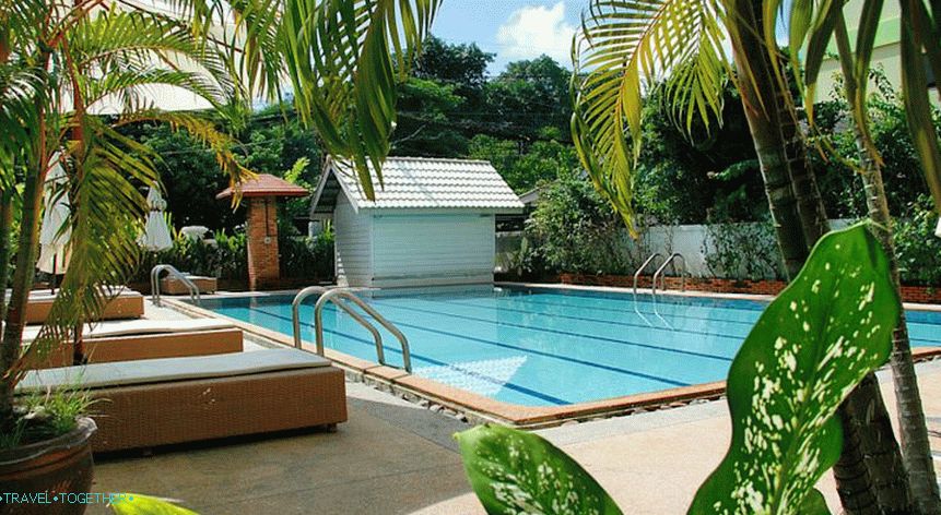 Hotel Surin Malee