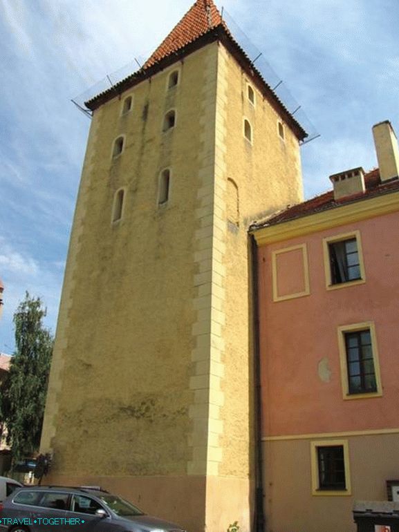 Ostaci zidina 14. stoljeća
