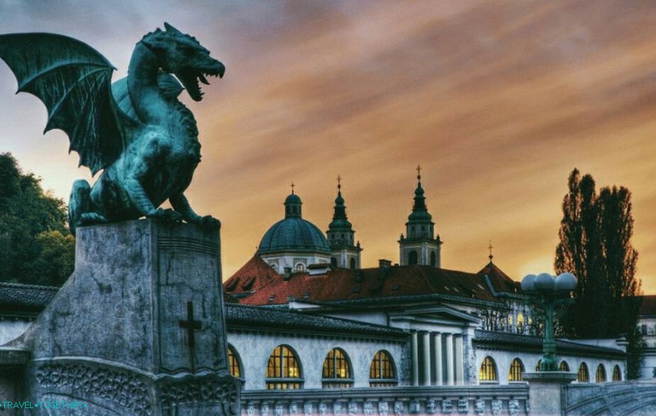 Zmaysky Bridge